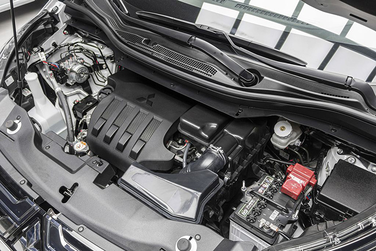 Giá xe Mitsubishi Xpander lăn bánh tháng 10/2022, ưu đãi tặng Camera lùi