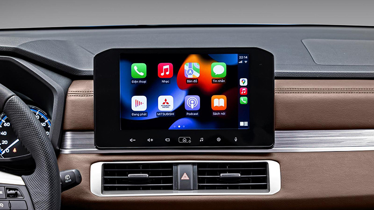 gia xe mitsubishi xpander lan banh thang 10 2022 uu dai tang camera lui 9