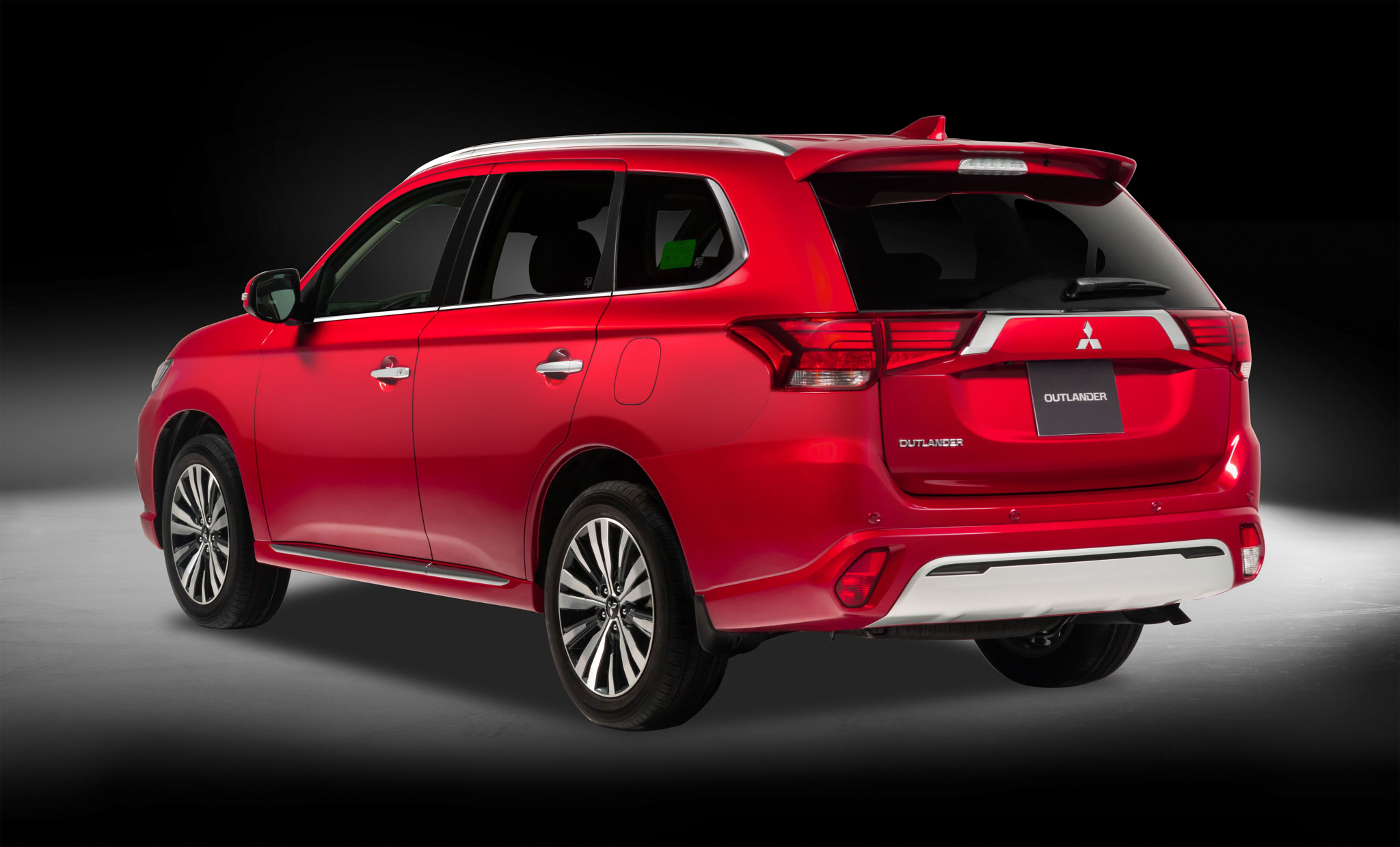 5882658 Mitsubishi Out Lander Phien Ban 2022 Them Trang Bi Gia Khong Doi Tinhte 17
