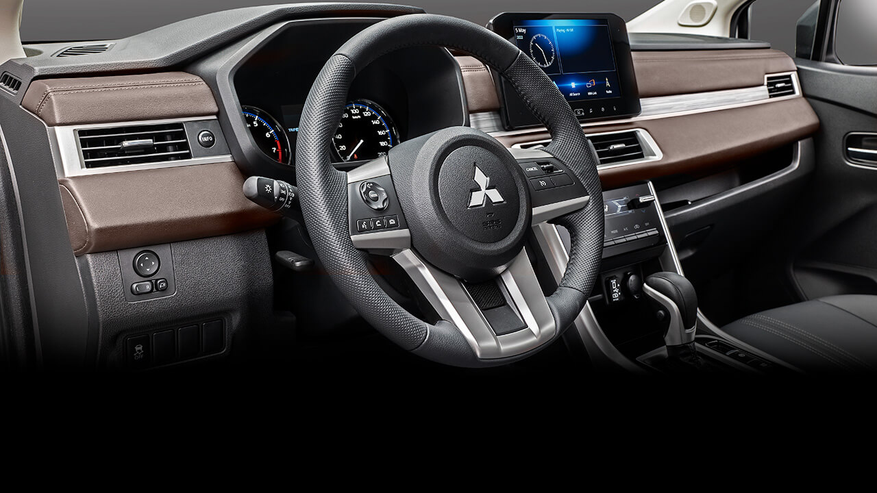Xpander Interior Steeling Wheel