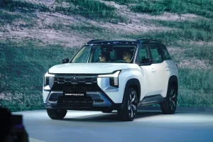 Mitsubishi Destinator 2025 VnExpress 1 JPG 1764574169